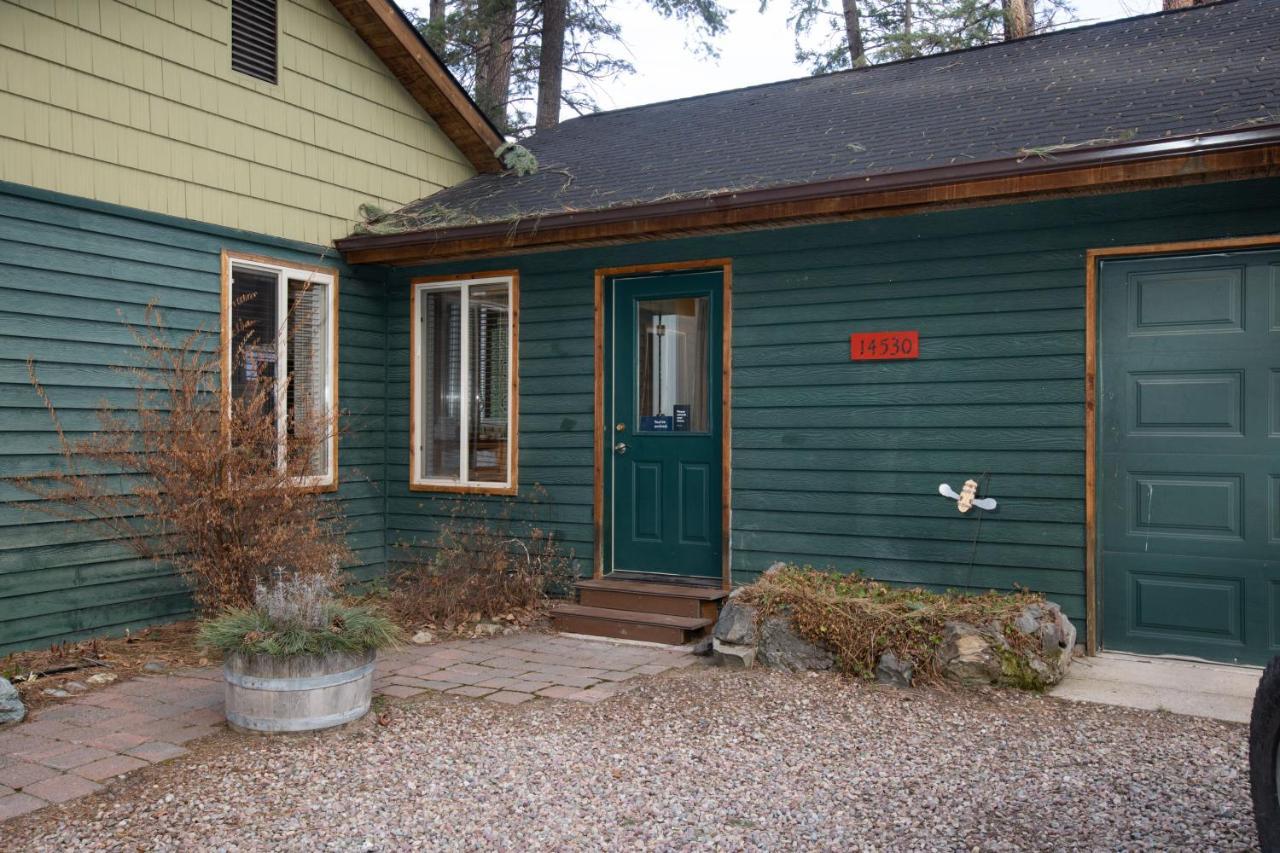 Yenne Point Studio Hotell Bigfork Exteriör bild