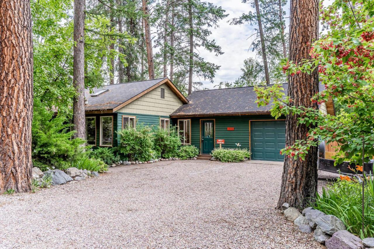Yenne Point Studio Hotell Bigfork Exteriör bild